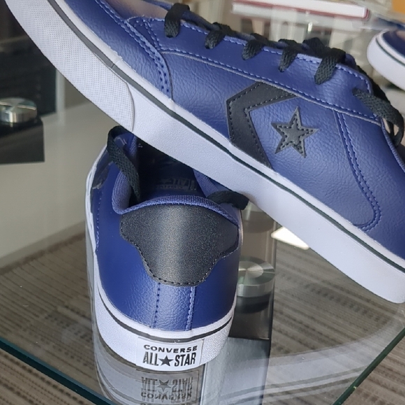 Converse Men's Navy and Black Sneakers - Picture 5 of 6